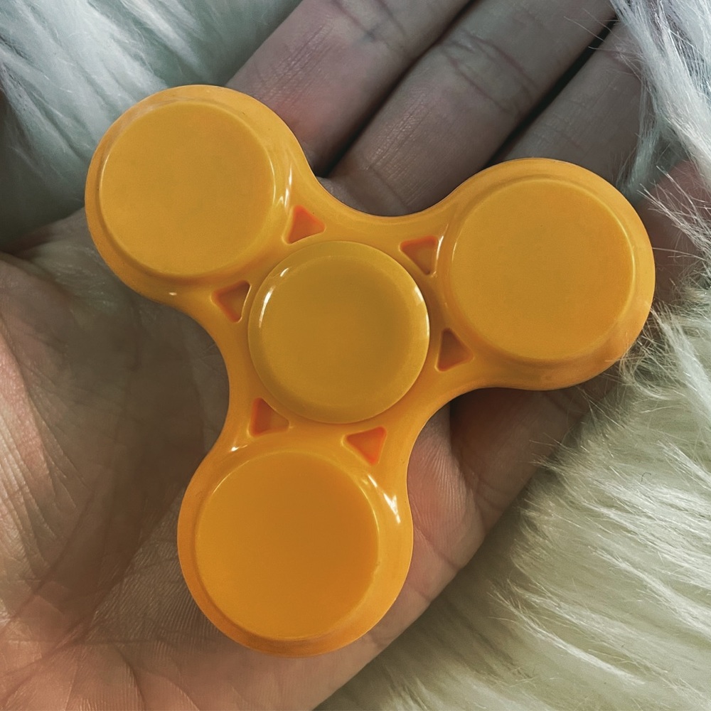 Yellow Hand Spinner Fidget NWT